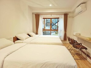 Comfort Triple Room, Non Smoking, Garden View | Free WiFi - Forte Hostel (Chiang Mai)