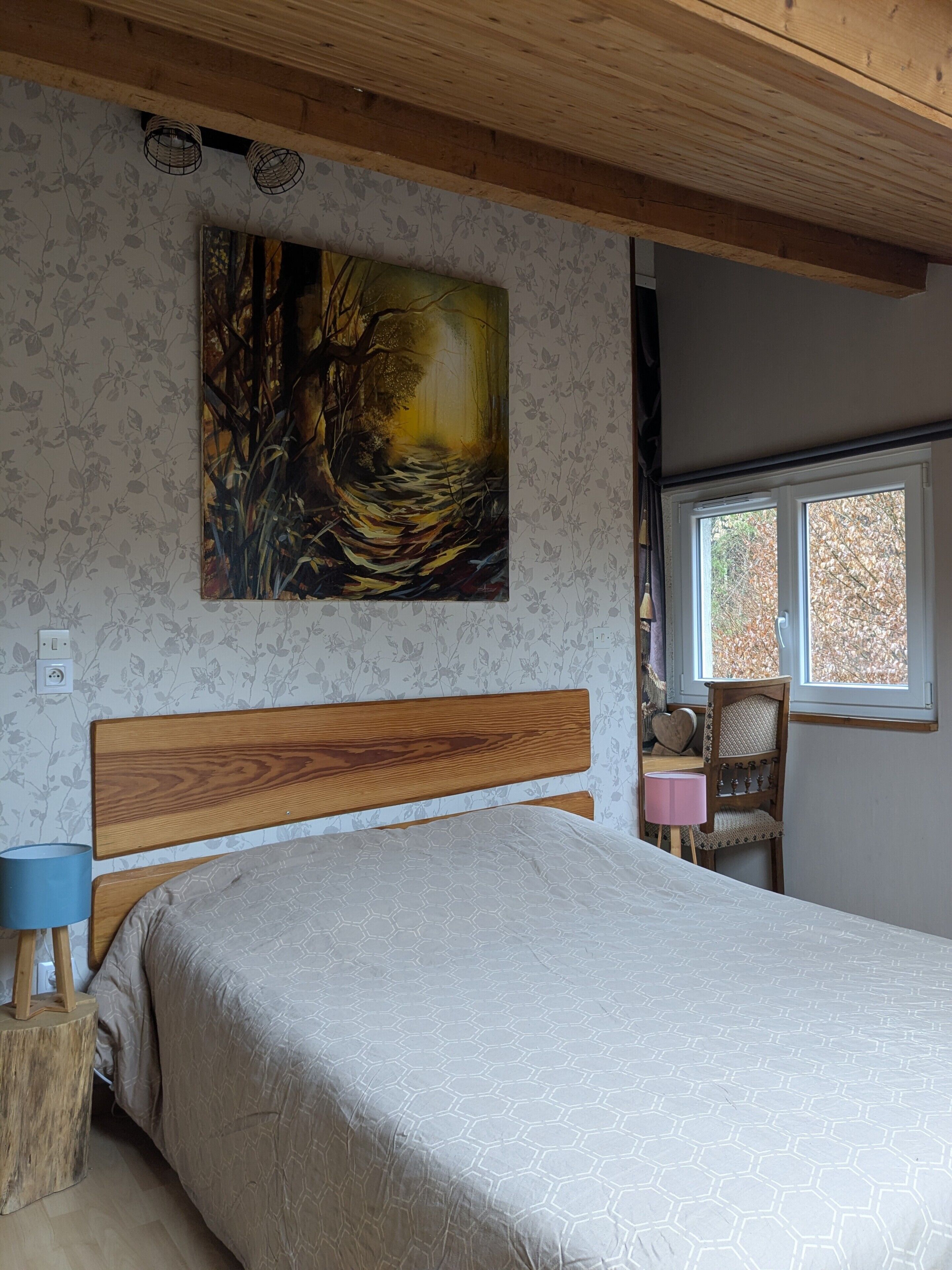 2 chambres, fer et planche à repasser, Wi-Fi, draps fournis