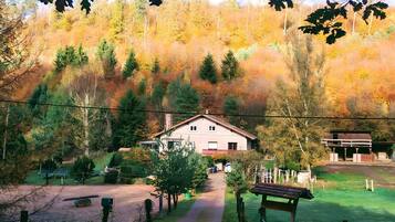 Enceinte de lâhĂ©bergement