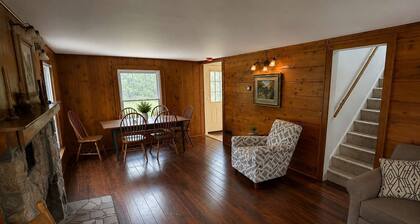 Charming Pet-Friendly Lakefront Cabin Retreat