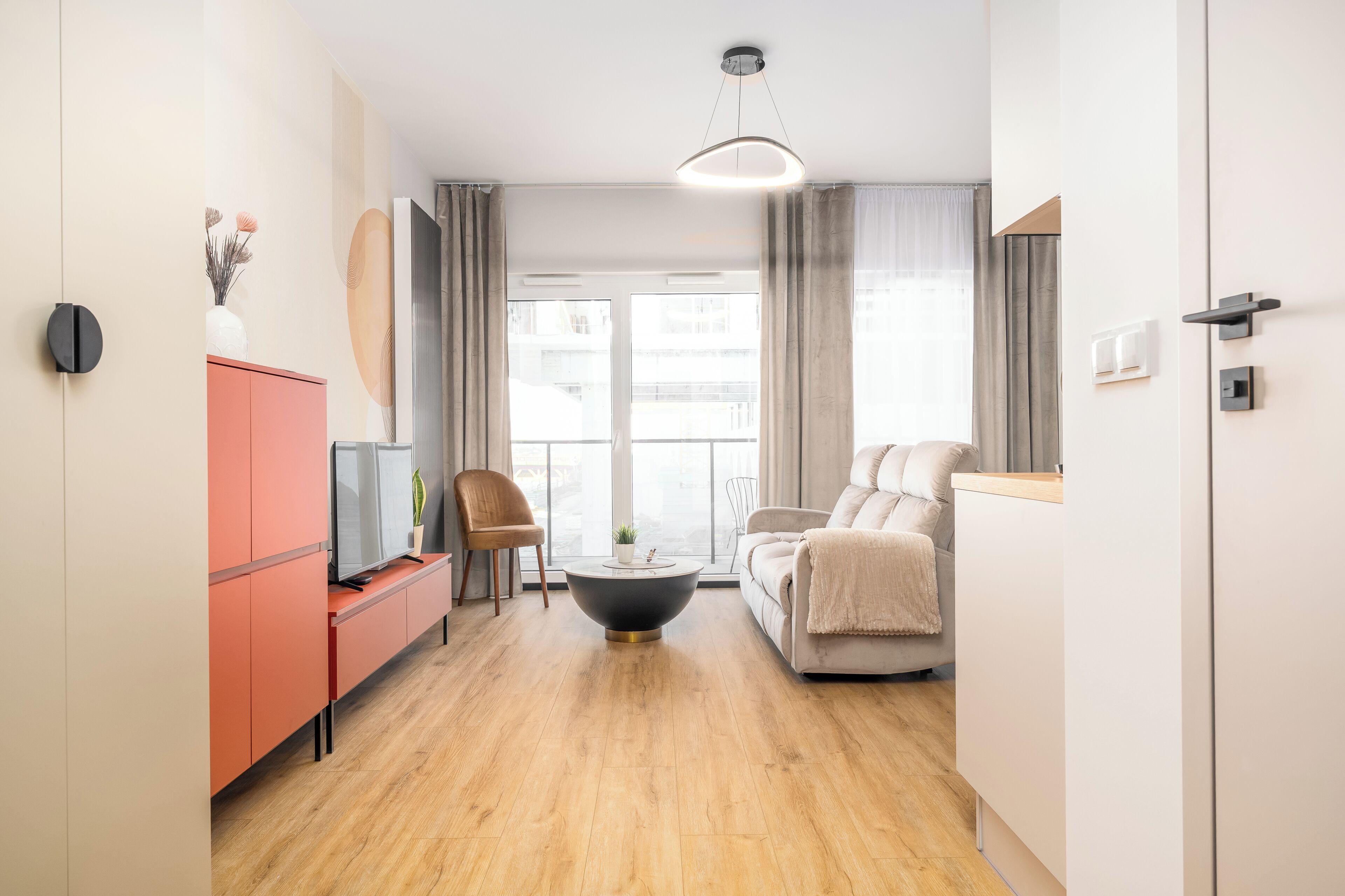 舒適開放式套房, 河景 | 遮光窗簾/窗簾、免費 Wi-Fi