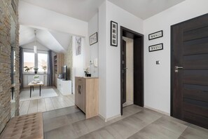Interior - Spacious Apartment for 6 Persons | Parking | Air Conditioning (Kraków)