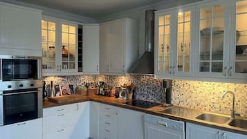 MikrovÄgsugn, ugn, spishÀll och diskmaskin