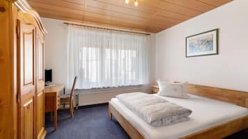 1 bedroom, WiFi, bed sheets