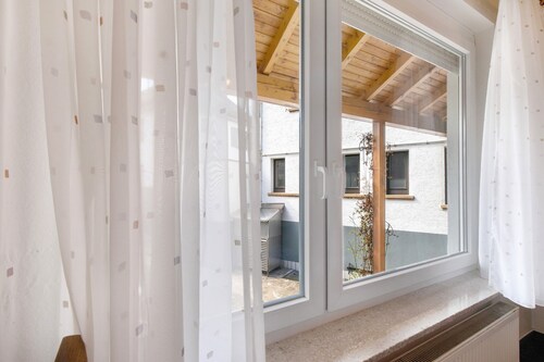 Room 'Zimmer 37' with Shared Garden and Wi-Fi