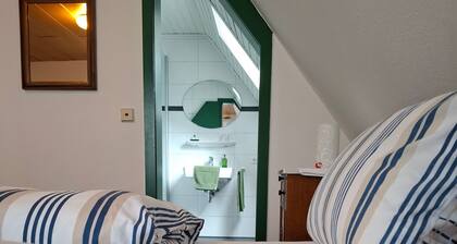 Room "Room 38" with Shared Garden and Wi-Fi