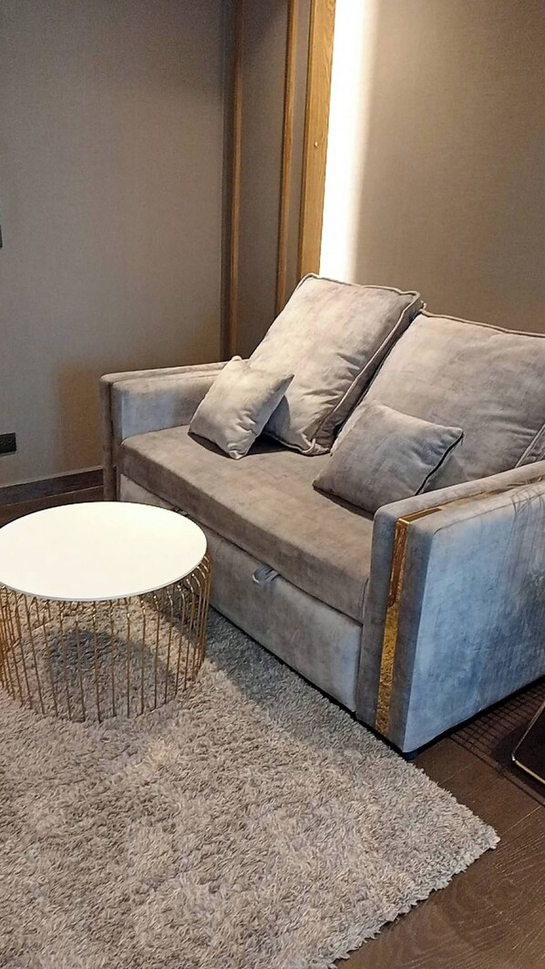 Room, 1 Bedroom, Accessible, Smoking - Room-luxury Condo, Chaing Mai Night Baza (Chiang Mai)