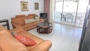 Unclassified image, 3 of 26, button - Green Club by Interhome (Pals)