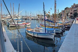 Marina - Charming modern apartment for 4 people with parking - Sanary-sur-Mer (Sanary-sur-Mer)