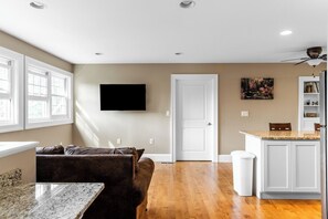 Luokittelematon kuva, 3 kautta 41, painike