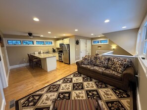 Luokittelematon kuva, 4 kautta 41, painike