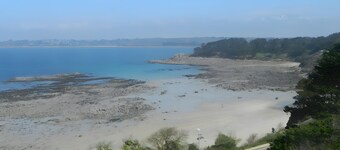 Holiday Home 'Bellevue' with Sea View, Private Terrace and Wi-Fi