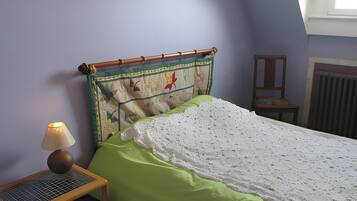 4 camere, ferro/asse da stiro, Wi-Fi