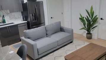 Apartment, 2 Bedrooms | Living room | Books
