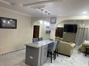 Interior - 3 Bdrm luxury at Secluded Estate with Free 24/7 Solar. No more electricity cost (Cole Farm)