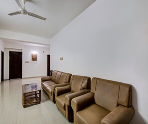 House | Reception - Collection O Race Course Road (Coimbatore)