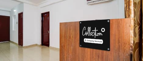 บ้านพัก | ฝ่ายต้อนรับ