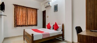 Collection O Race Course Road