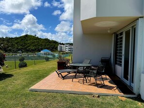 Outdoor dining - Tropical Escape - Beautiful Condo in Ceiba (Ceiba)
