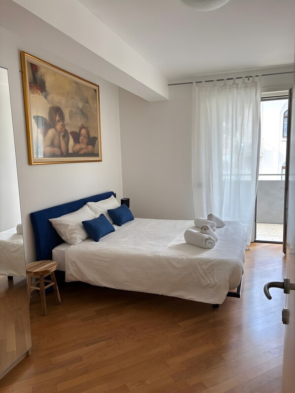 2 bedrooms, WiFi, bed sheets