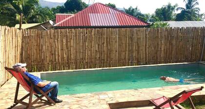 Villa Colibri Cottage with swimming pool near Kpime waterfall