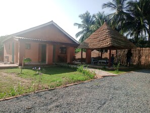 Unclassified image, 5 of 17, button - Villa Colibri Cottage with swimming pool near Kpime waterfall (Kpime)