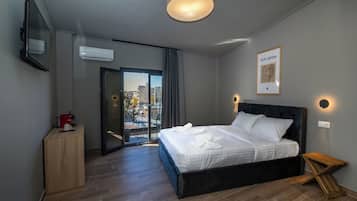 Deluxe Double Room, City View