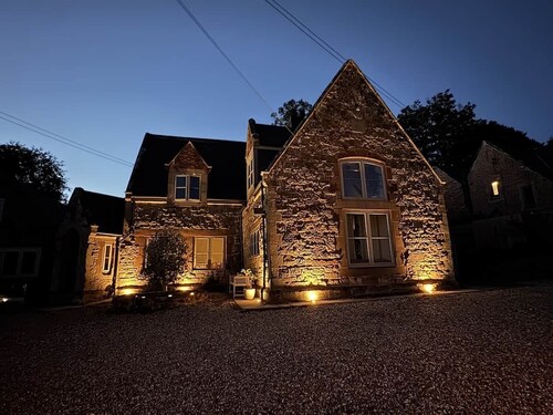 School House Annexe – private spacious apartment