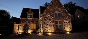 School House Annexe – private spacious apartment