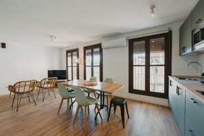 Dining - Apartment in Toledo's historic district (Toledo)