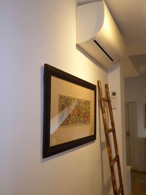Interior - Flat by the Mercado de San Miguel · central Madrid (Madrid)