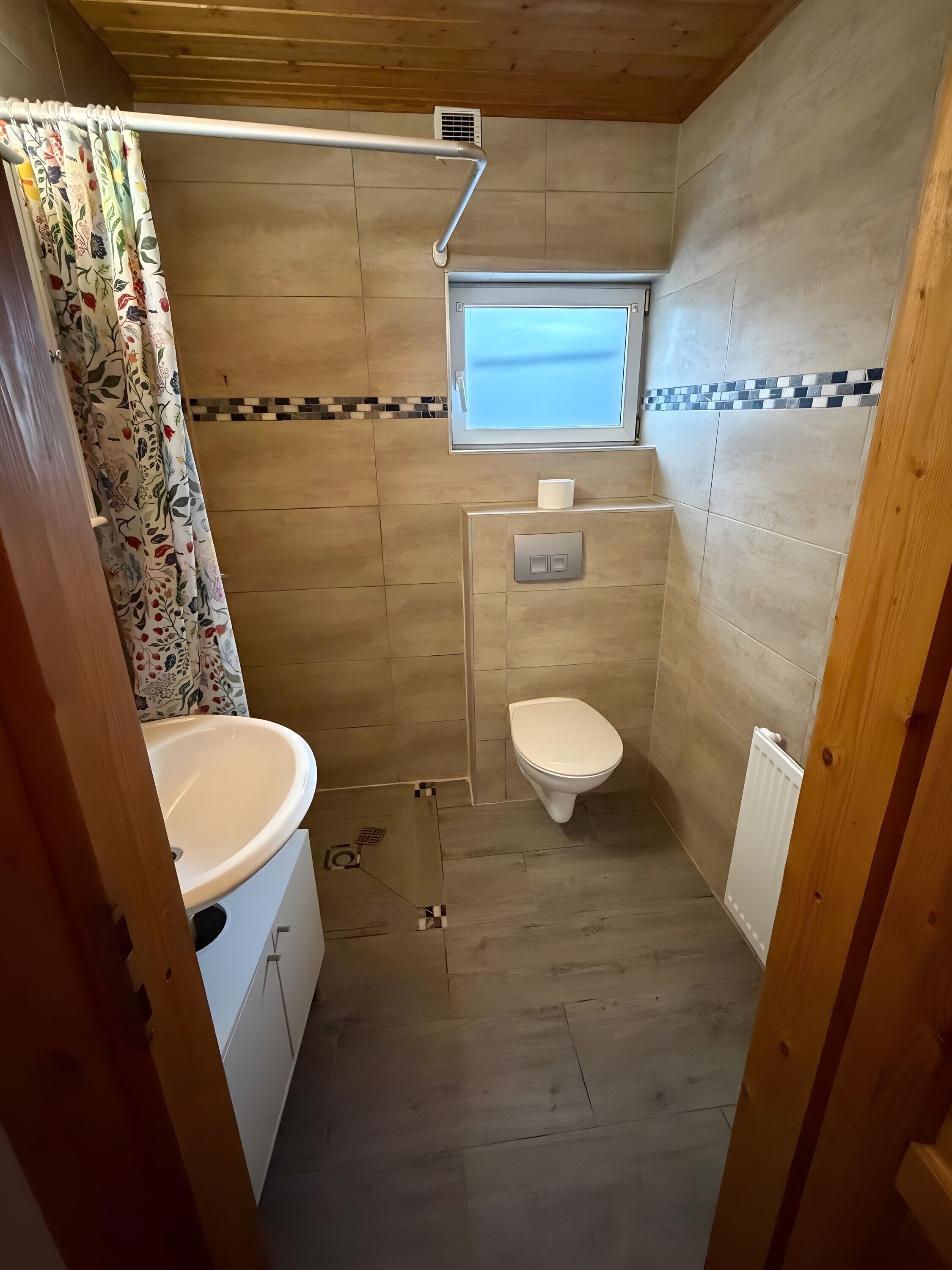 シャワー、タオル