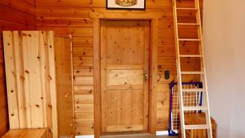 1 camera, Wi-Fi, lenzuola