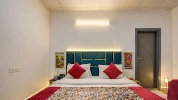 Quarto casal conforto, para fumantes, banheiro privativo | Roupas de cama de algodão egípcio, roupas de cama premium