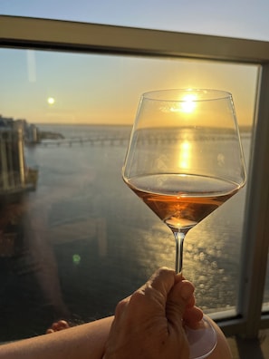 Unclassified image, 4 of 41, button