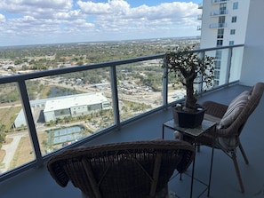 Unclassified image, 3 of 41, button