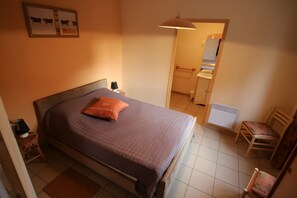 1 chambre, fer et planche à repasser, Wi-Fi