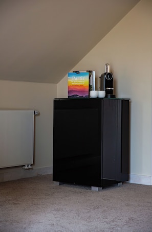 Deluxe Double Room, Valley View | Interior