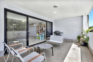 Terrace/patio - The Beach Pad - Mudjimba (Sunshine Coast)