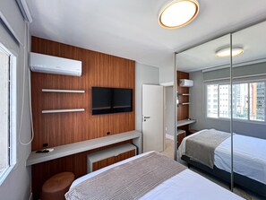3 bedrooms, iron/ironing board, WiFi, bed sheets - New apartment in the heart of Balneário Camboriú. Comfort and sophistication in the best location. (Balneário Camboriú)