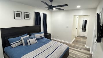 2 bedrooms, iron/ironing board, free WiFi, bed sheets