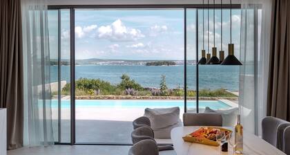 The Palms Resort Villa President Royal with Pool