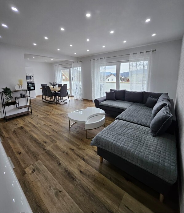 Nicht klassifiziertes Bild, 1 von 17, Schaltfläche