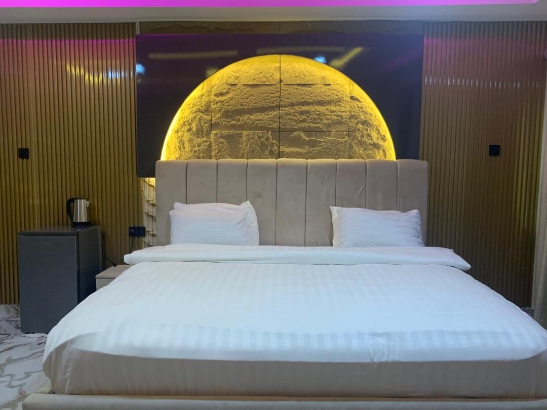 Economy Single Room, Valley View, Poolside | Desk, laptop workspace, free WiFi