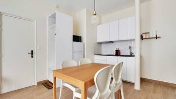 2 habitaciones y acceso a internet
