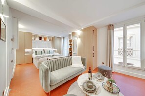 Studio | Internet - Historical Apartment in the Heart of Paris - 3 (Paris)
