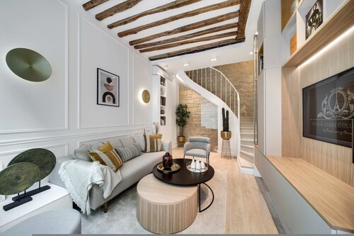 Historical House in the Heart of Paris - 5