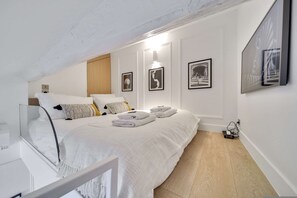 House | 3 bedrooms, Internet - Historical House in the Heart of Paris - 5 (Paris)