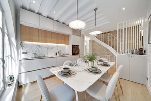 House | 3 bedrooms, Internet - Historical House in the Heart of Paris - 5 (Paris)