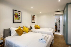 Apartment - Notre Dame Neighborhood AC Apartment 10 PAX (Paris)